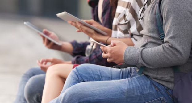 Young Men Falling Prey to Sexual Extortion Scams on Social Media, Australian Watchdog Warns