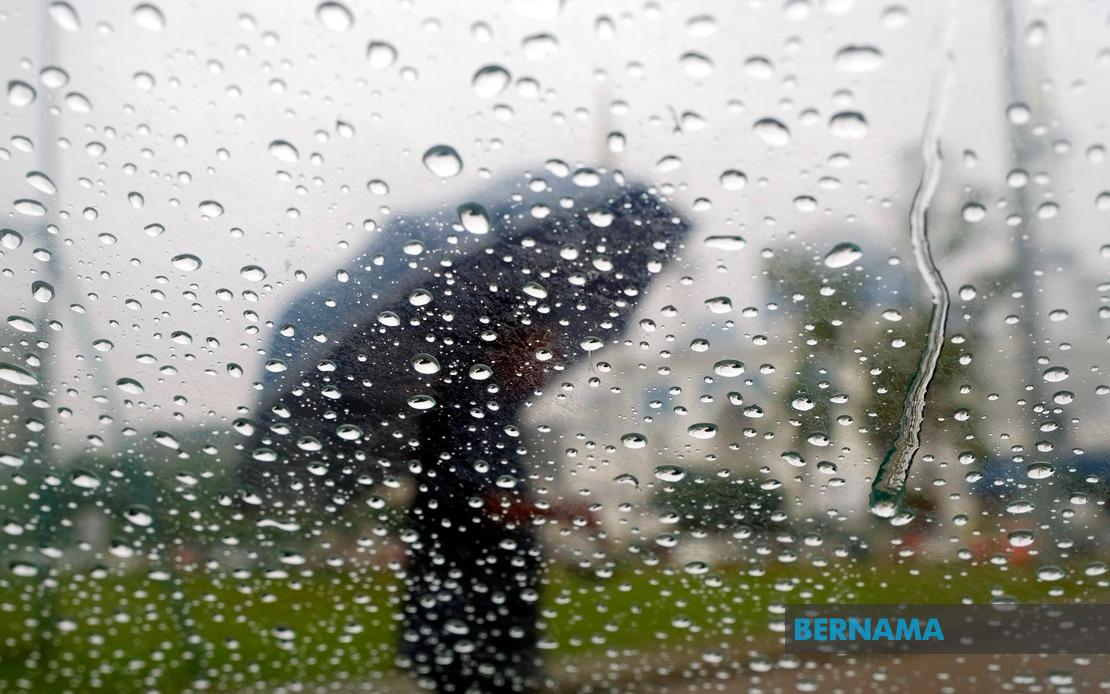 Thunderstorms and Heavy Rain to Batter Five States Through Evening