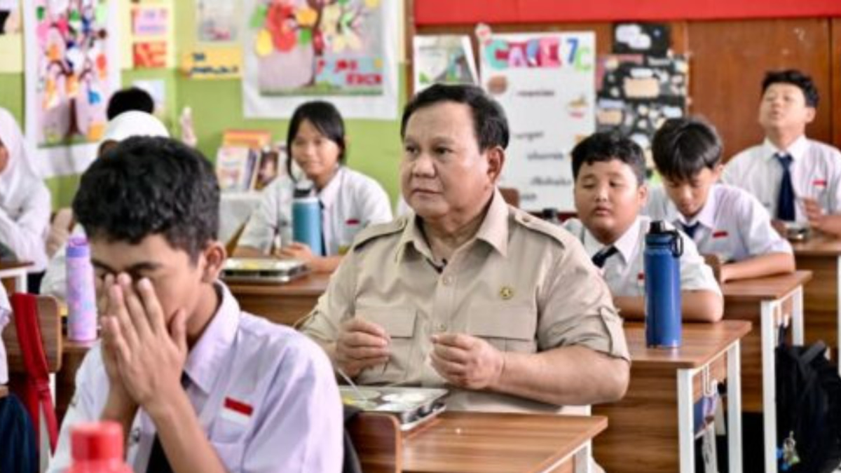 Indonesia's free meals scheme faces mounting pressure as rights body flags implementation failures