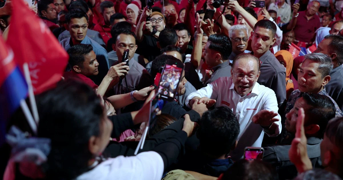 Pakatan Harapan fields full lineup of 56 candidates for Johor election battle in July