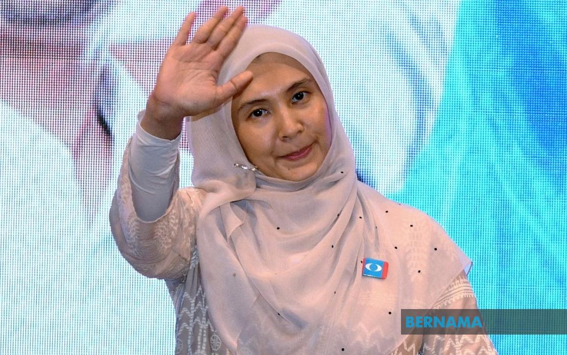Nurul Izzah Steps Down as PKR Deputy President to Pursue Studies