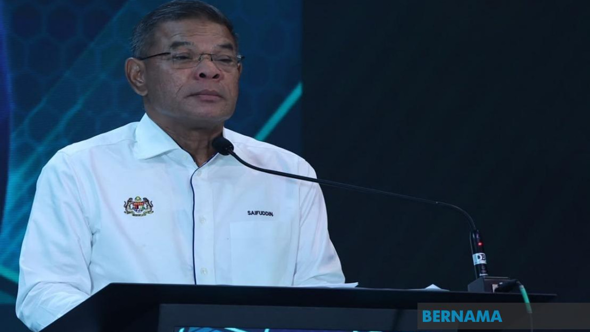 Immigration Department Set to Exceed RM5 Billion Revenue Target in 2026, Says KDN Minister
