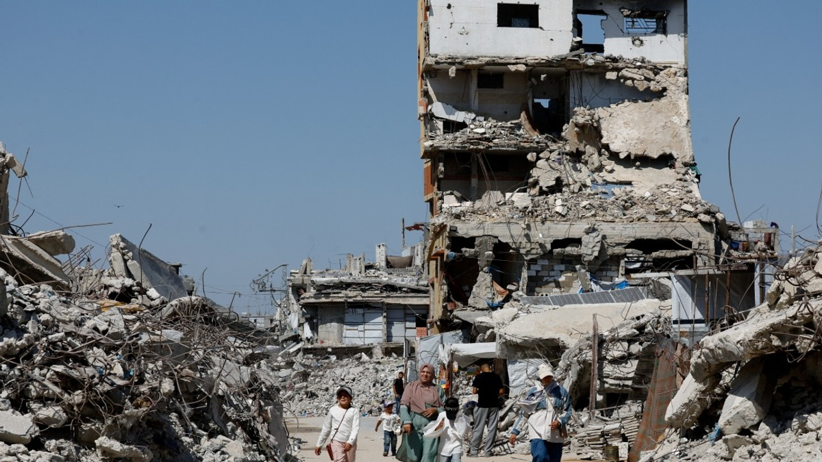 Gaza Death Toll Surpasses 73,400 As Ceasefire Violations Continue