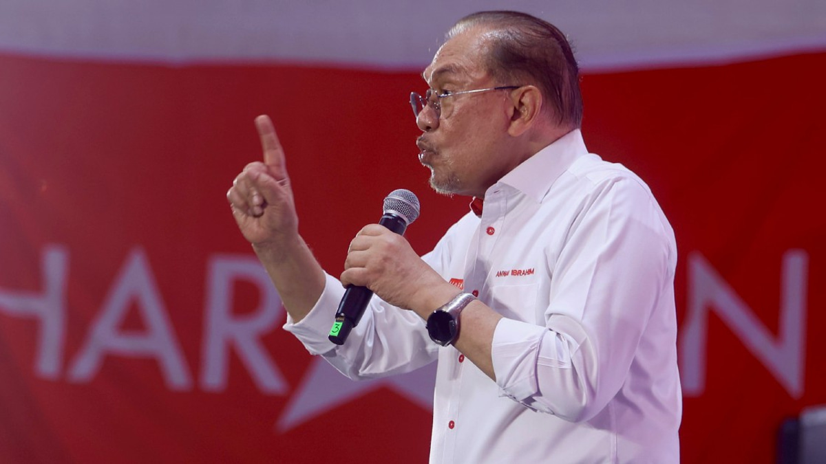 Government shells out nearly RM1 billion annually to plug Felda's financial hole from past mismanagement