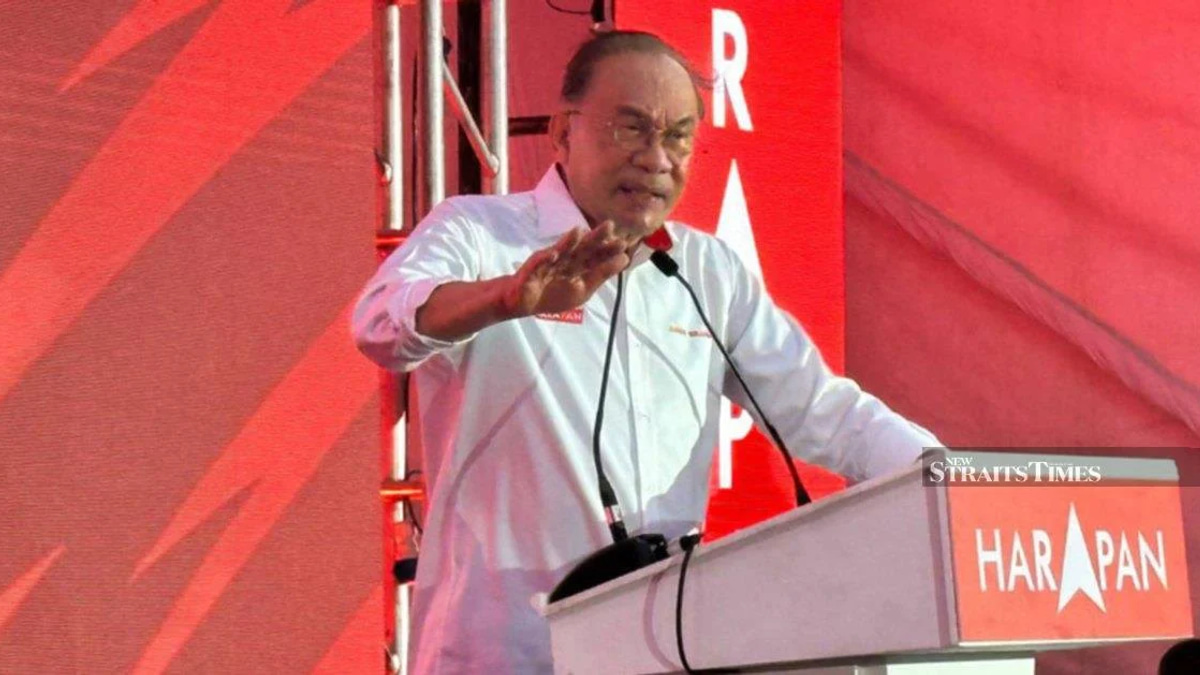 Anwar Urges Johor Pakatan Leaders to Focus on Unity Rather Than Government Coalition Feuds