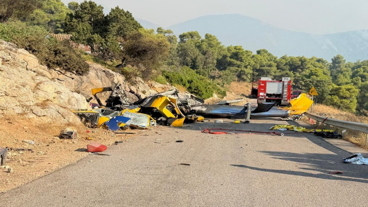 Two Dead in Mid-Air Collision Between Firefighting Helicopters in Greece