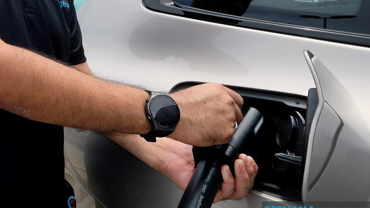 Malaysia's EV Charging Network Reaches 6,416 Stations as Govt Accelerates Low-Carbon Transport Goals