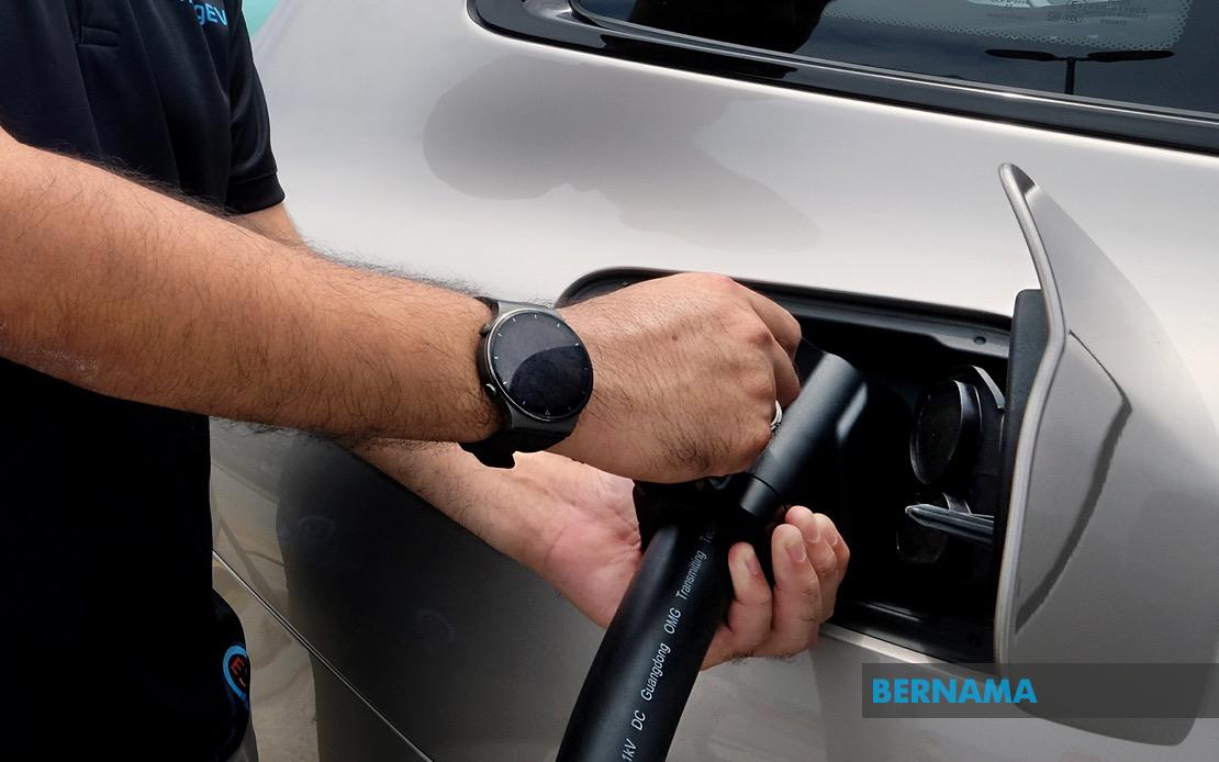 Malaysia's EV Charging Network Reaches 6,416 Stations as Govt Accelerates Low-Carbon Transport Goals