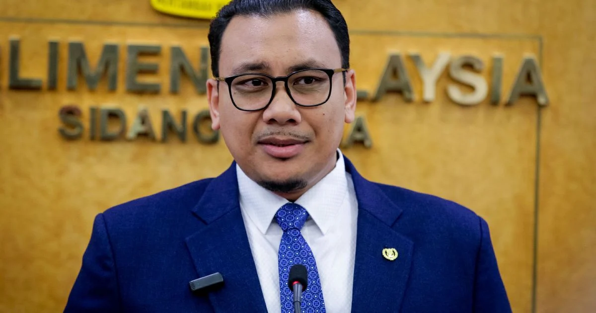 PAS Youth Leader Pursues Legal Action Over Alleged Facebook Insult to Father