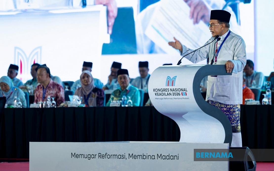 Anwar Rejects Rift Claims, Says Zahid Ties Remain Strong