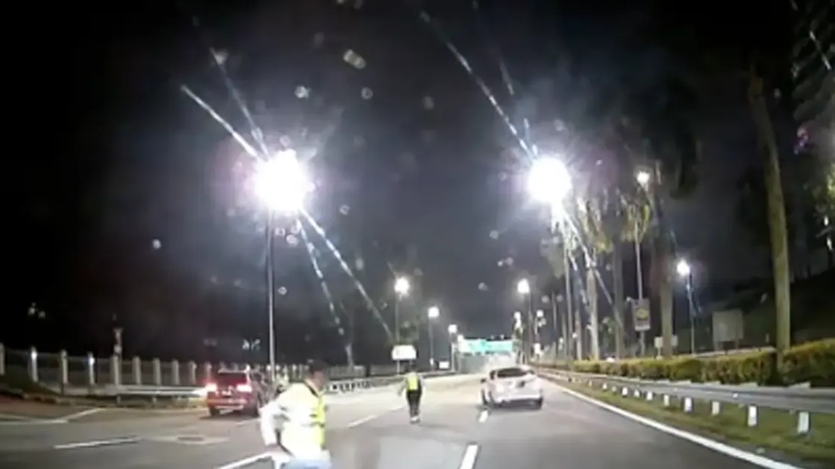 Young Driver Arrested After Forcing Through Police Roadblock