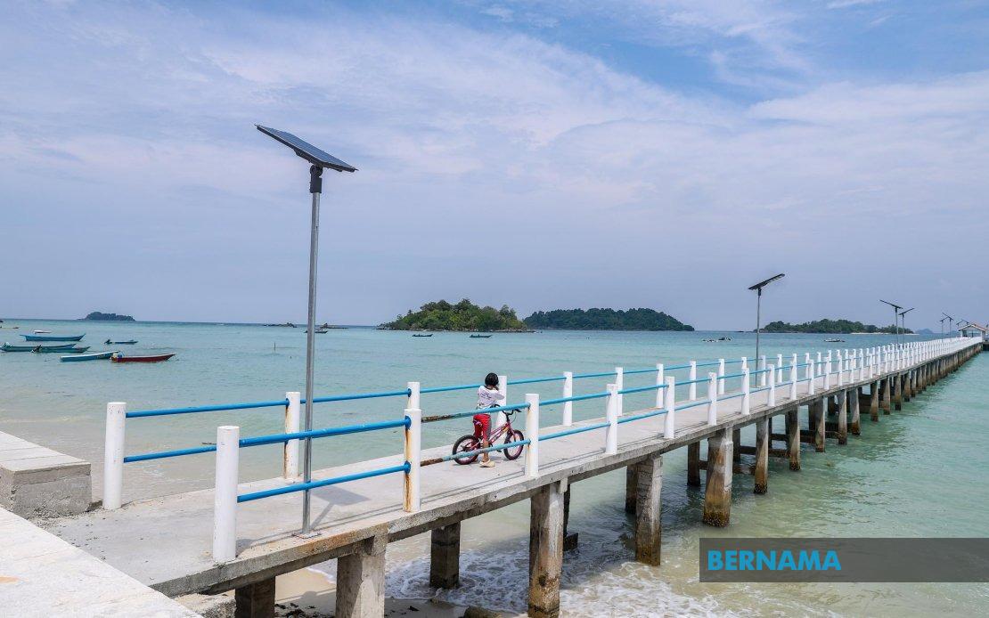 Pulau Tinggi Residents Push For Jetty Repairs And Housing Aid Ahead Of Johor Election