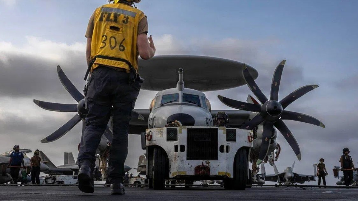 US-Iran Ceasefire Unravels as Military Strikes Resume in Gulf