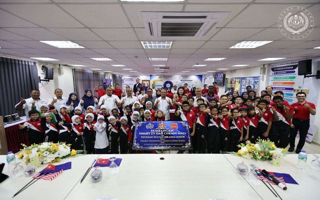 Johor Foundation Equips Schools with Smart TVs and Vision Screening Programme