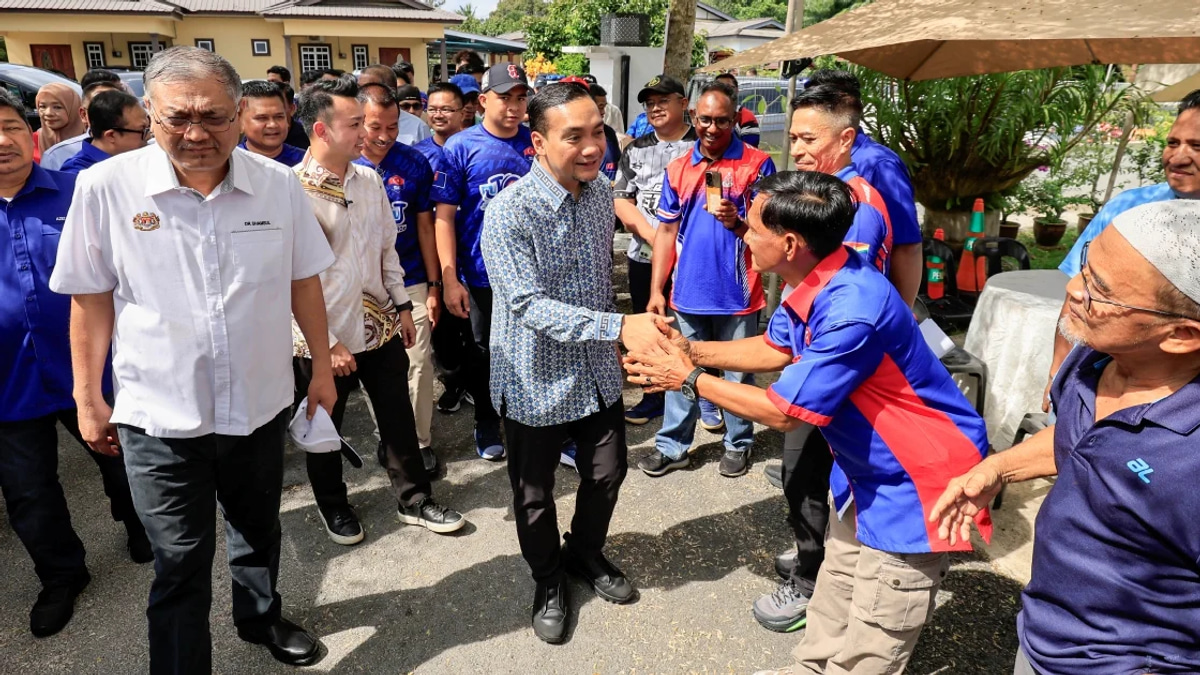 Onn Hafiz: PAS's backing for BN candidates reflects strategic political calculus
