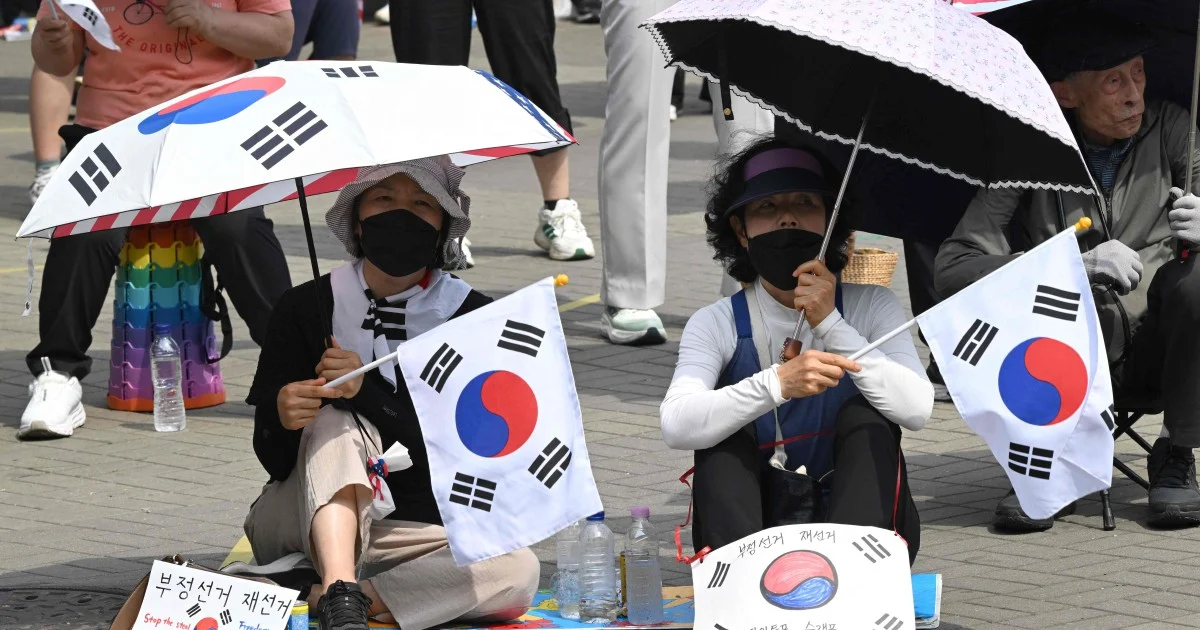 South Korea Parliament Investigates Election Commission Over Ballot Paper Crisis