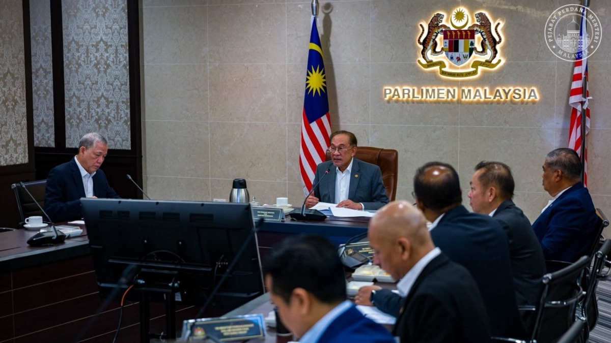 Anwar Orders Agriculture Ministry to Urgently Tackle Super El Niño Threat to Food Supply
