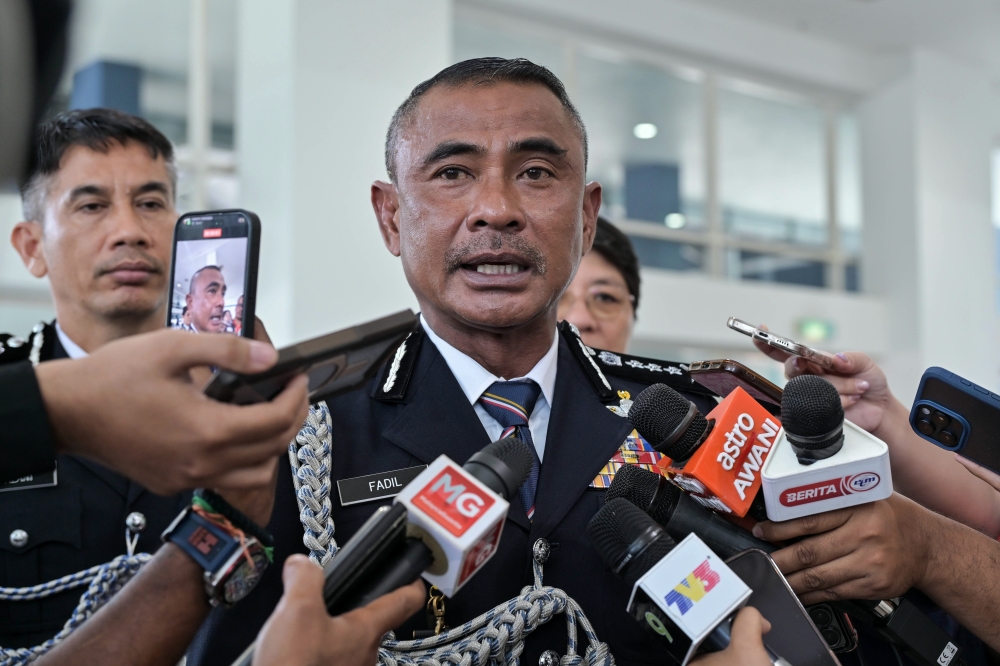 Five Chinese Nationals Detained in Kuala Lumpur Over Spree of Residential Burglaries