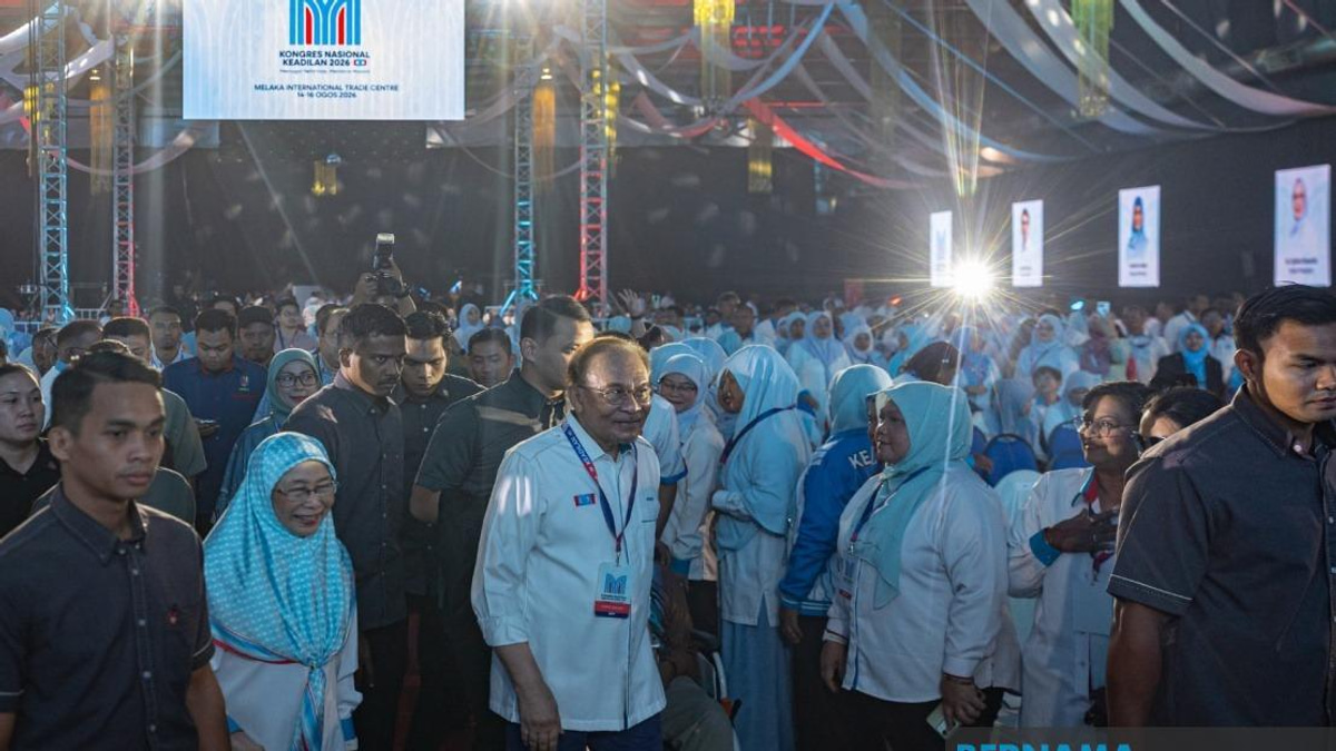 Anwar Reaffirms Commitment to UMNO-BN Partnership, Prioritises National Stability