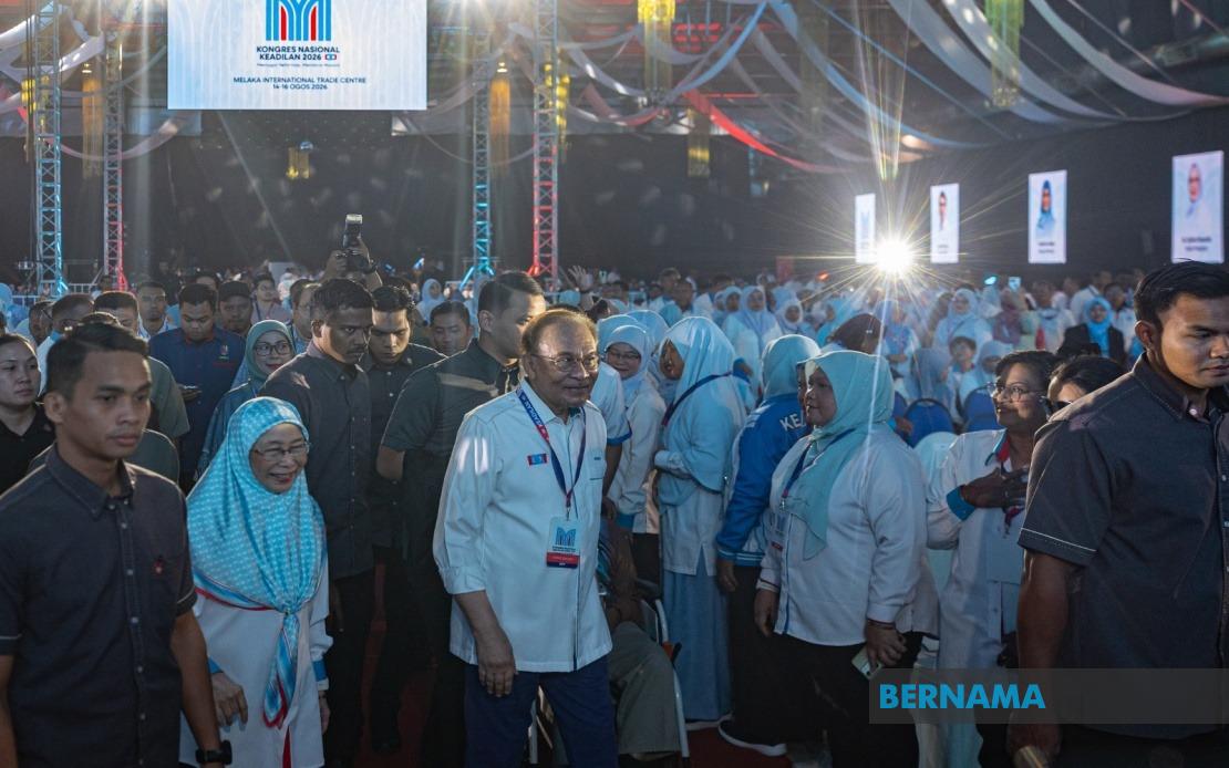 Anwar Reaffirms Commitment to UMNO-BN Partnership, Prioritises National Stability