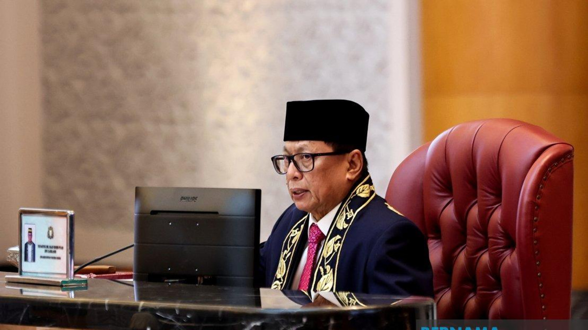 Johor Assembly Speaker Mohd Puad Steps Down from Rengit Seat