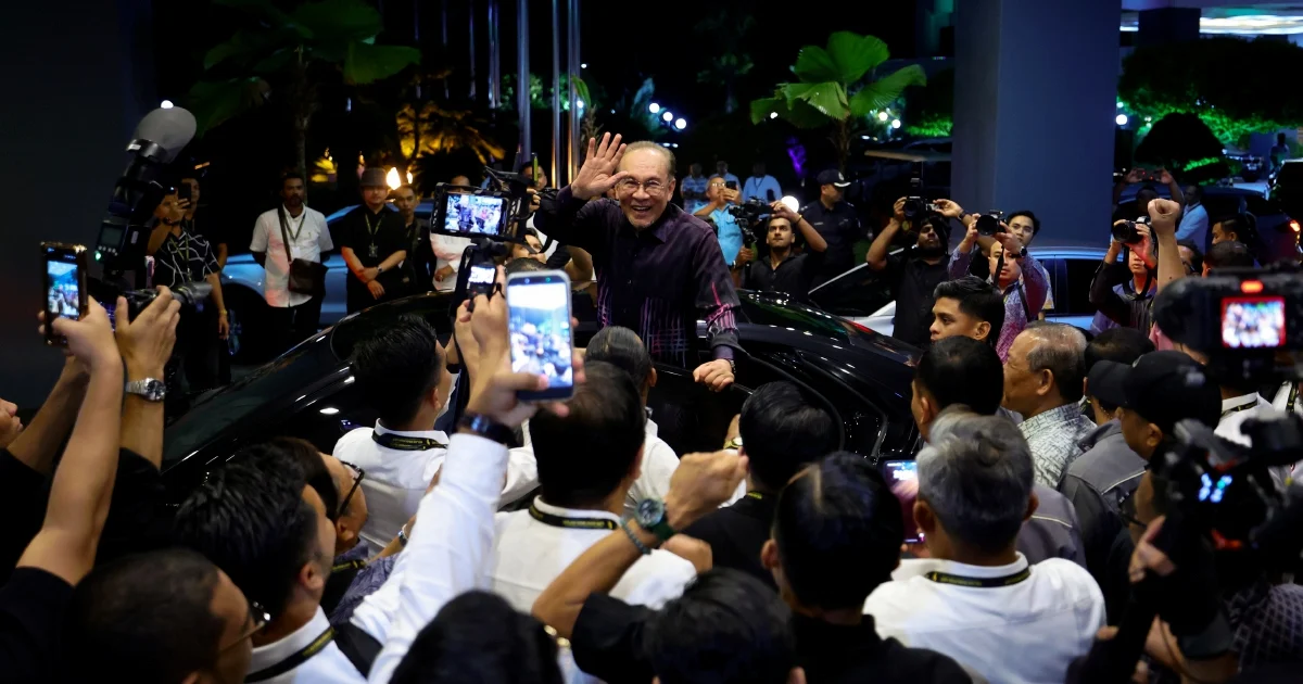 Anwar Identifies Abuse of Power as Malaysia's Core Governance Challenge, Not Racial Tensions