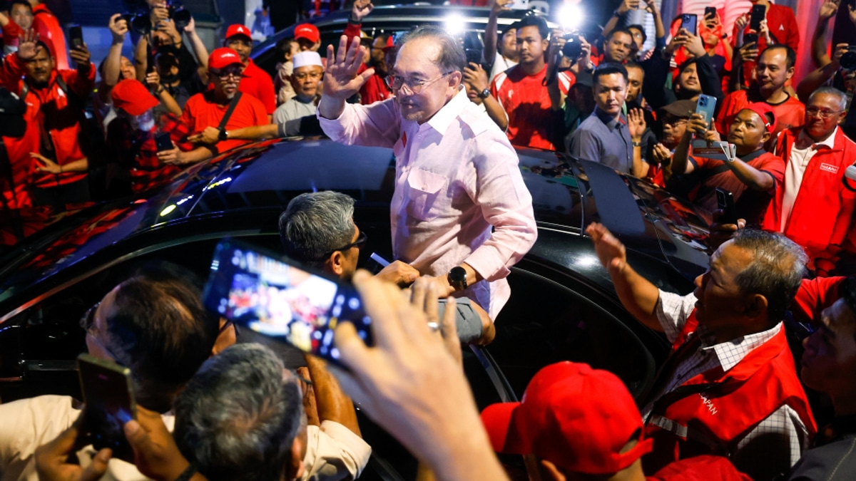 Malaysia's unity government remains stable despite challenges, PM Anwar says