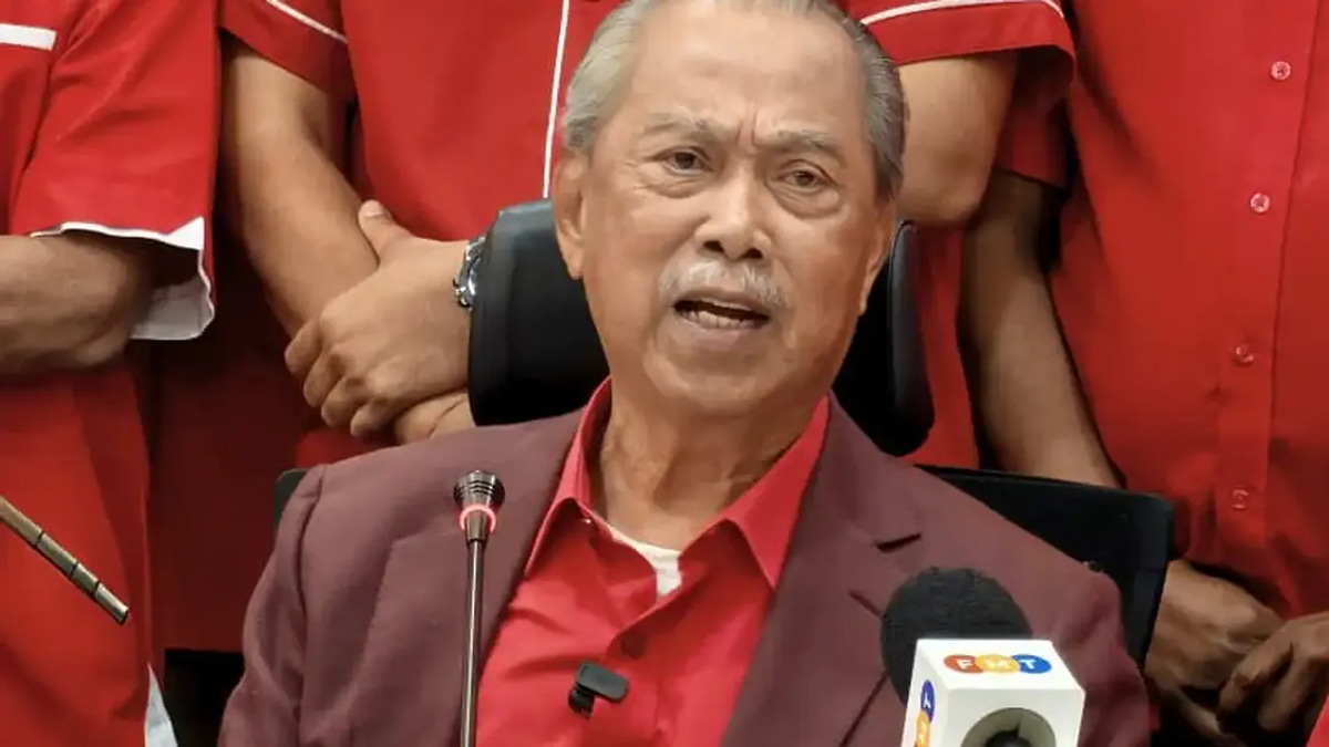Bersatu Ready for Full Political Confrontation with PAS, Muhyiddin Declares