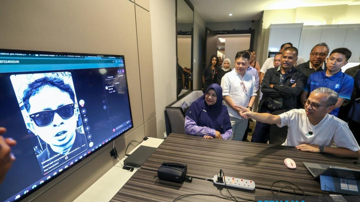 Communications Minister Praises Bernama's Coverage Operations During Johor Election