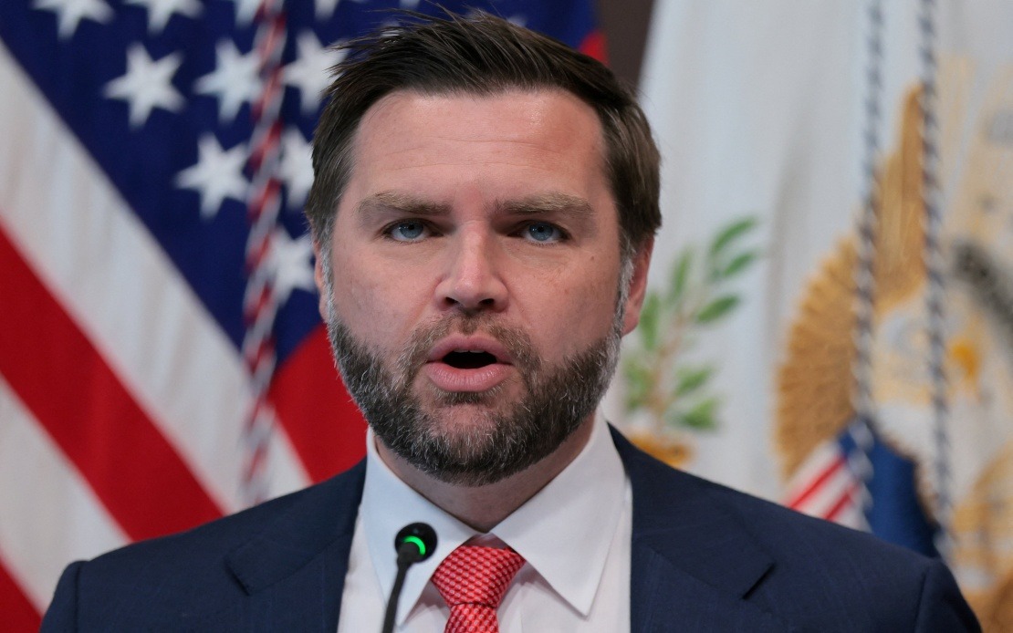 US Expects Iran to Restore Oil Flow Through Strait of Hormuz, Vance Says