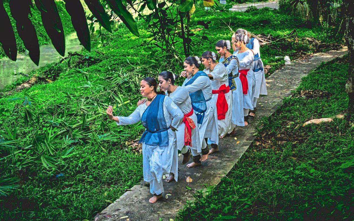 Kalpana Dance Theatre marks 30 years with climate-conscious bharatanatyam performance