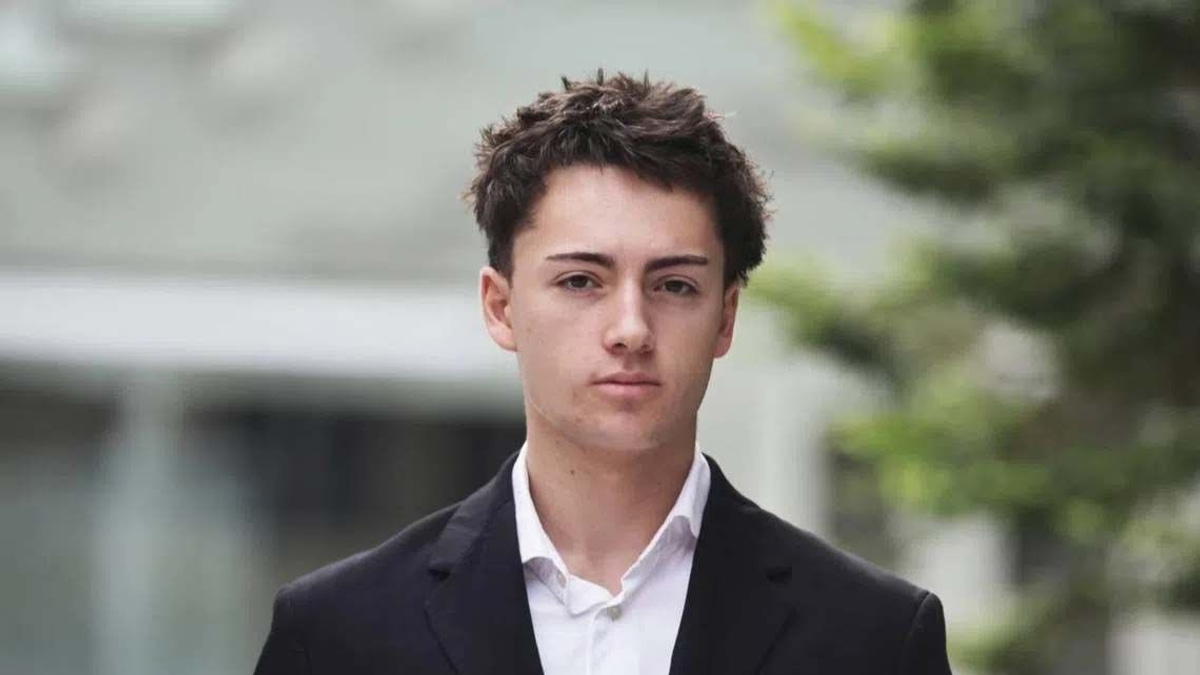Singapore Teen Fined $600 for Licking Vending Machine Straw in Viral Video Stunt