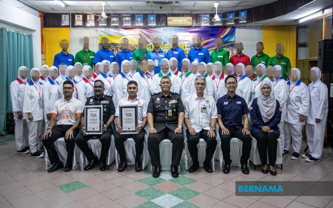 Saifuddin Lauds Prison Department's Record-Breaking Life-Saving Training Achievement