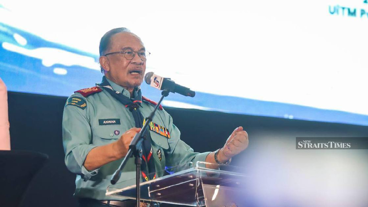 Colonial Laws Must Be Scrapped to Fulfil Independence Promise, Anwar Declares