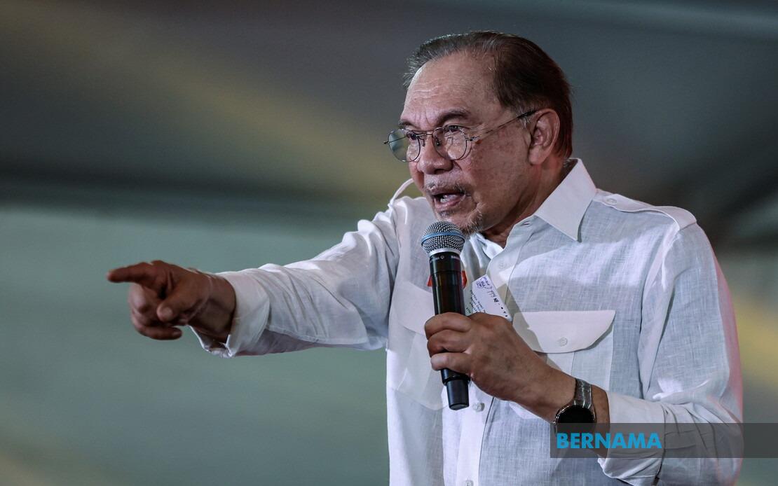 Anwar Rejects Claims of Kedah Neglect Amid Row with Sanusi Over Development Focus