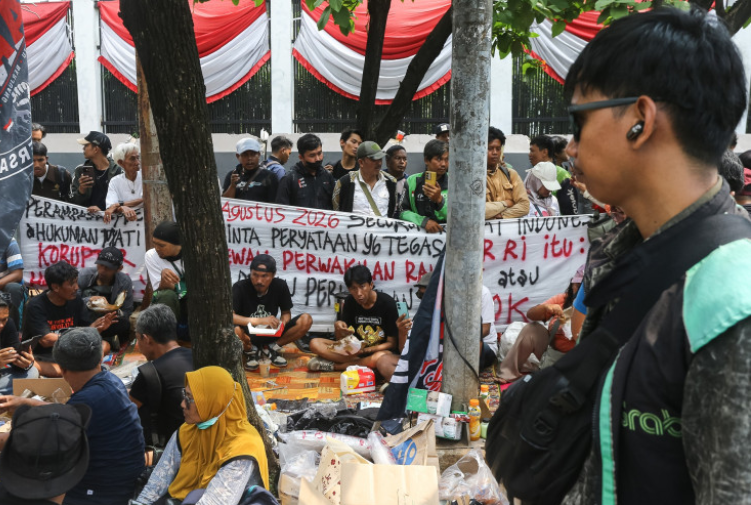Jakarta protesters demand swift passage of asset forfeiture bill, tougher stance on corruption