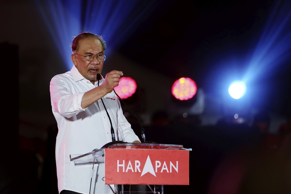 Anwar Ibrahim launches Negeri Sembilan campaign blitz with packed schedule