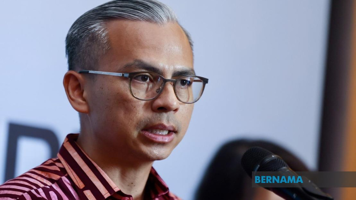 Bank Customers Urged To Report Continued RM1 ATM Fees To BNM