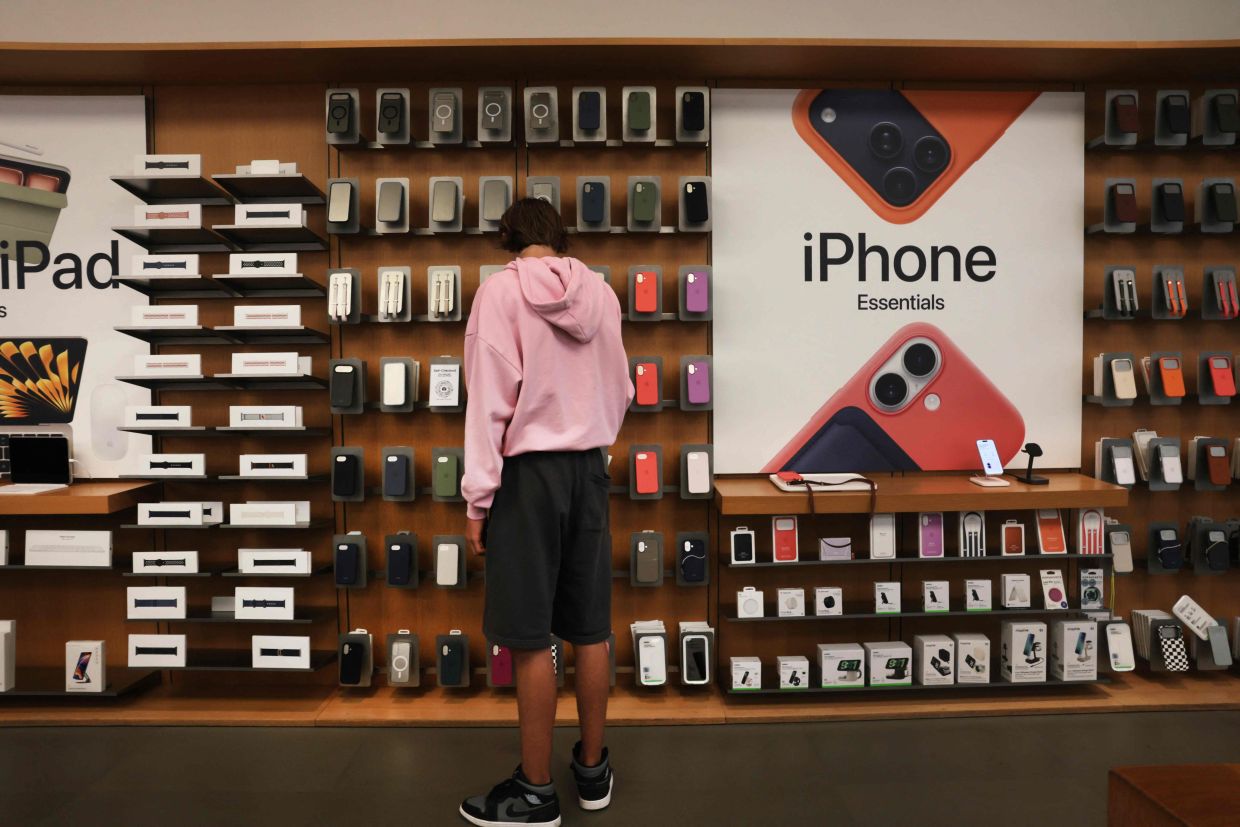 Apple and OpenAI's Escalating Trade Secrets Dispute Heads to October Court Hearing