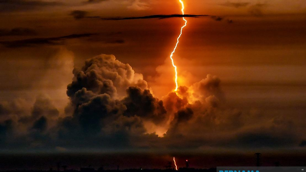 Severe Weather Alert: Seven States Brace for Thunderstorms and Heavy Downpours Until 9 PM Tonight