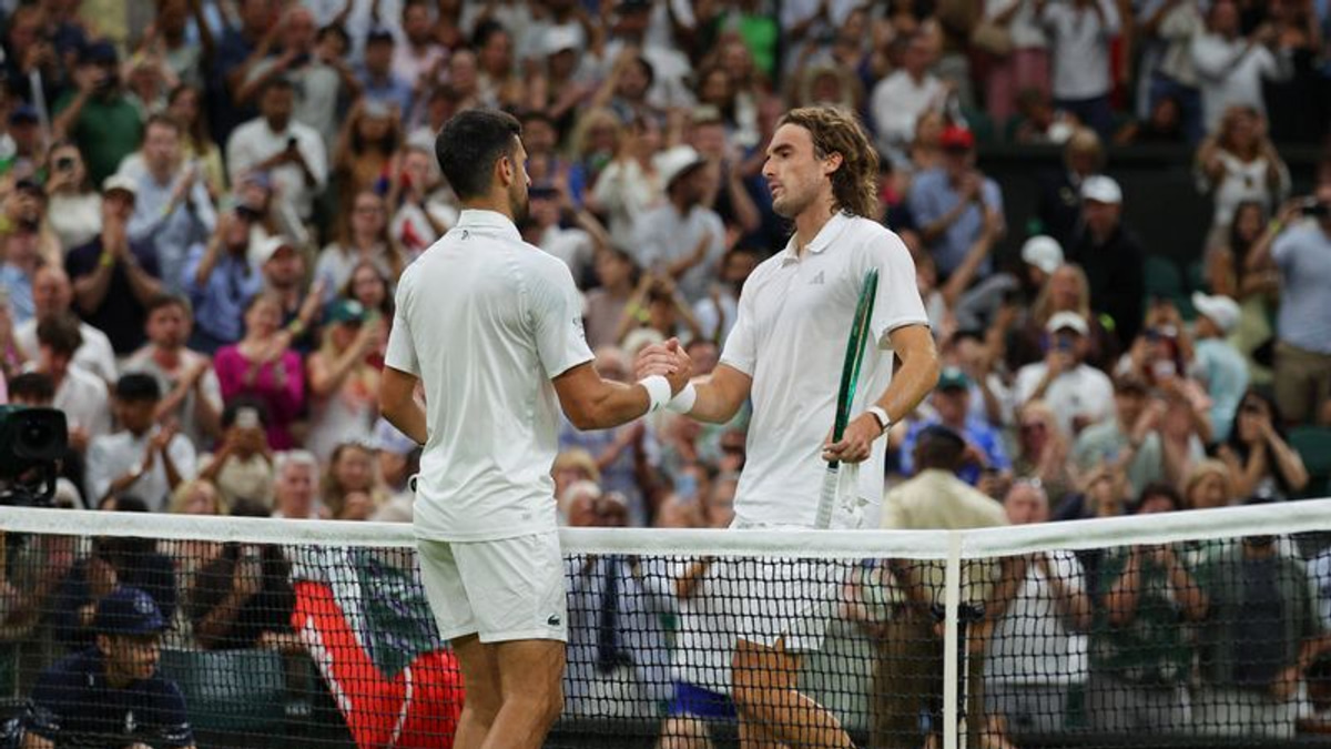 Djokovic dominates Tsitsipas to advance at Wimbledon, eyes eighth title