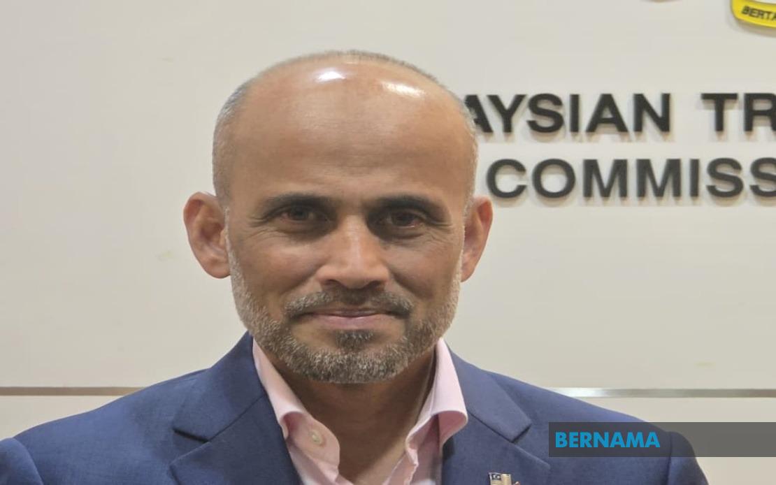 Malaysia-Singapore Ties Strengthen as Azfar Hands Over Baton