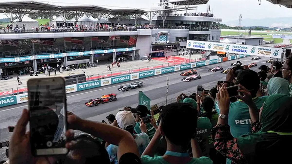 Malaysia can host F1 race without major new spending, says Anwar