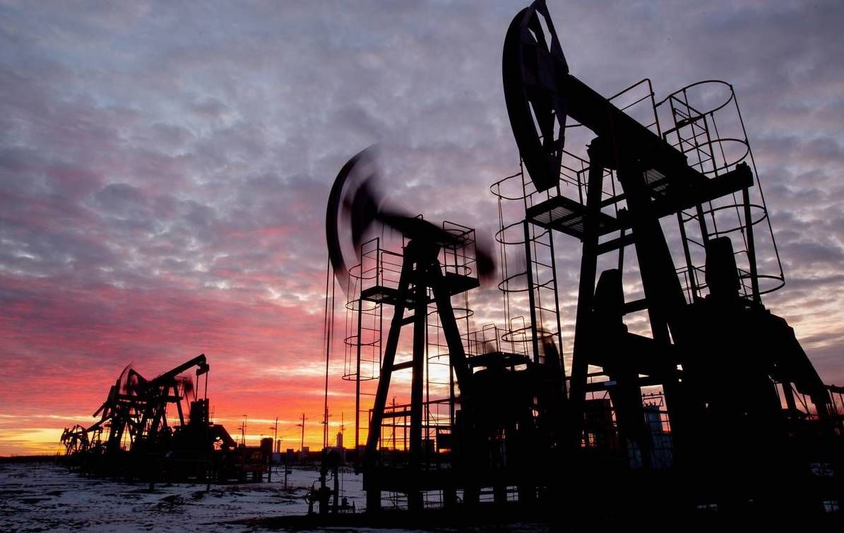 Oil prices hold steady as Middle East tensions offset demand concerns