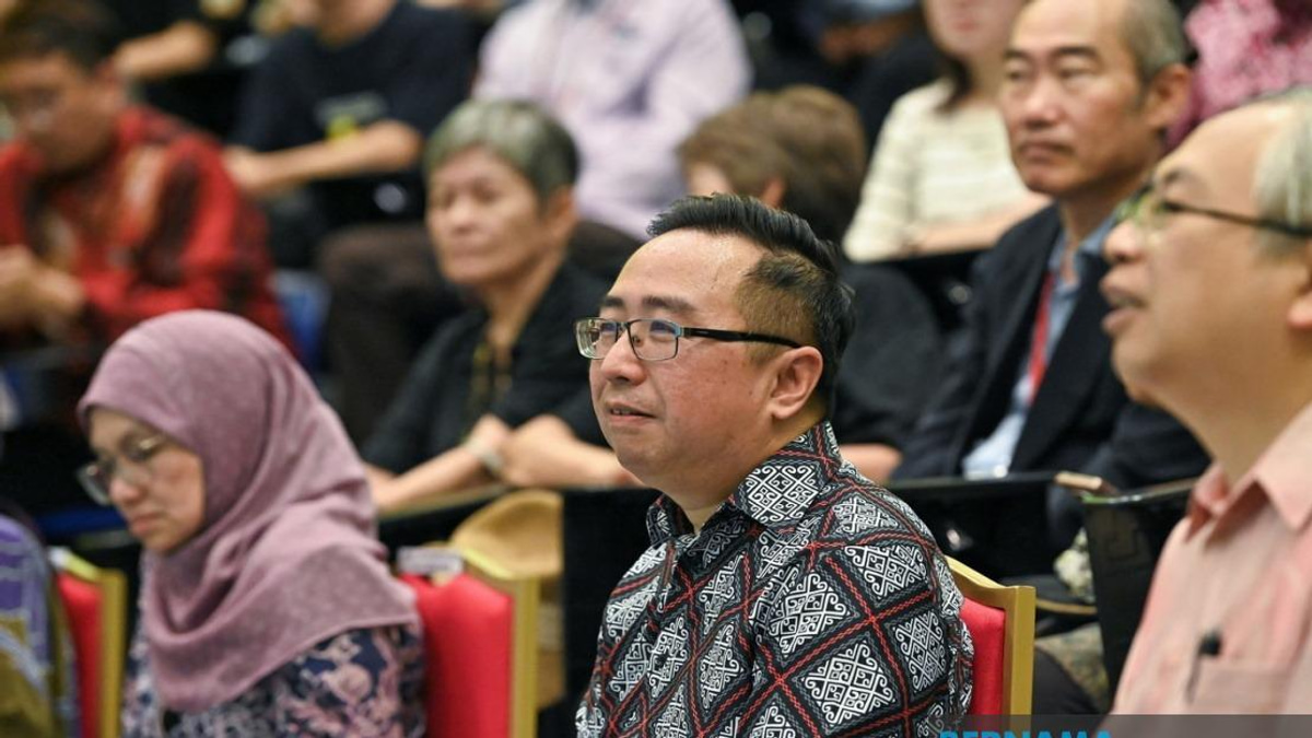 High-Tech Investment Surge Opens Doors for Malaysian STEM Graduates, Says Science Minister