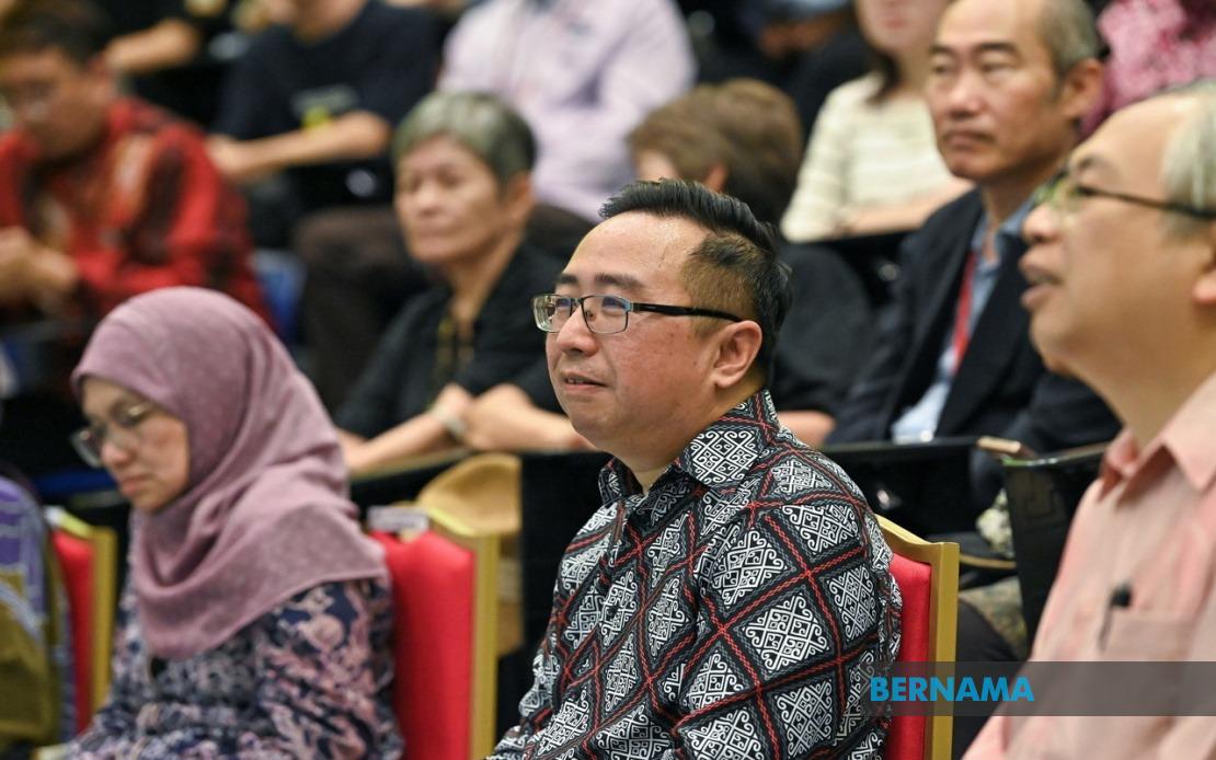 High-Tech Investment Surge Opens Doors for Malaysian STEM Graduates, Says Science Minister