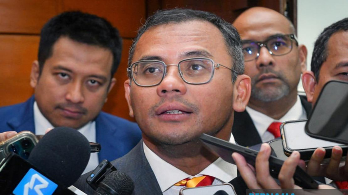Local Complicity Hampering Crackdown on Illegal Immigrants in Selangor, Says MB Amirudin