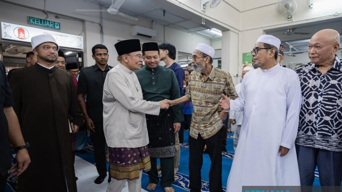 JS-SEZ on Track, PM Anwar Warns Against Political Interference