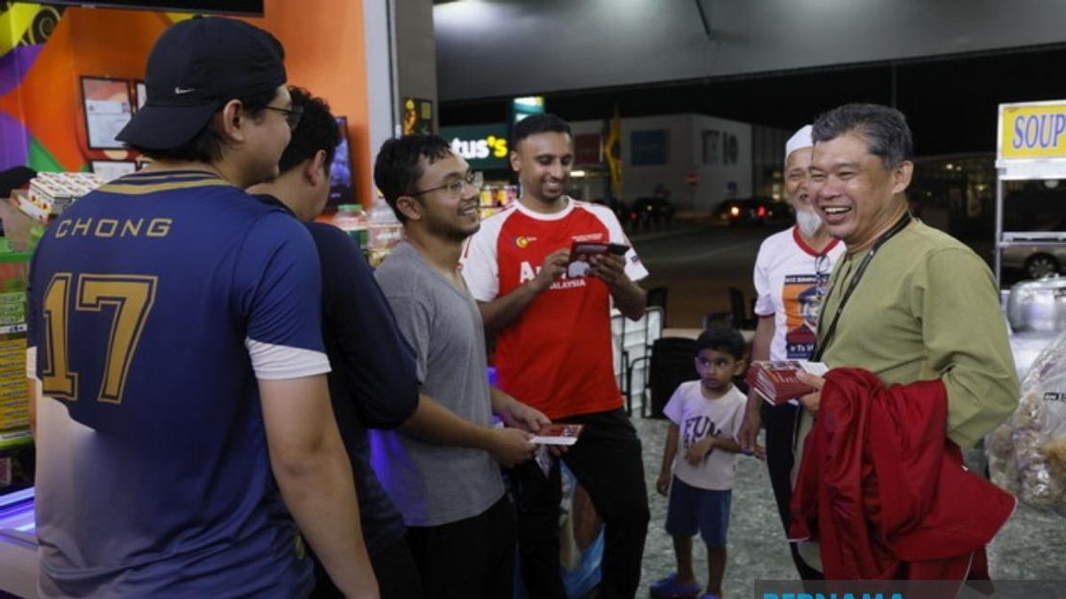 Nazri Pledges TVET Push to Stem Youth Exodus from Simpang Jeram in Johor Election