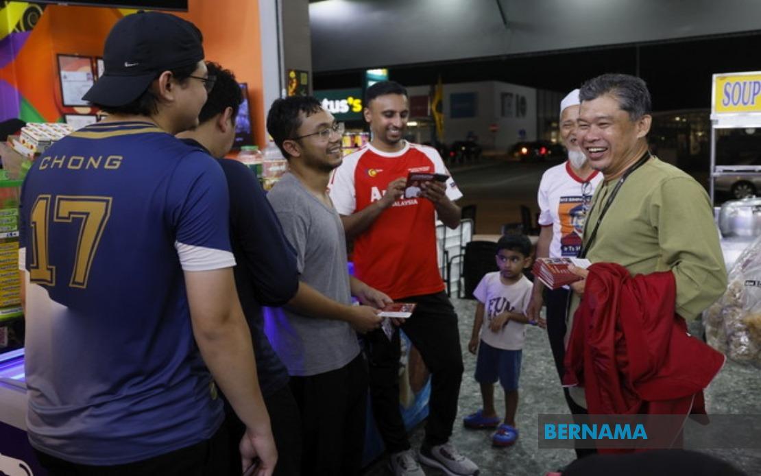 Nazri Pledges TVET Push to Stem Youth Exodus from Simpang Jeram in Johor Election